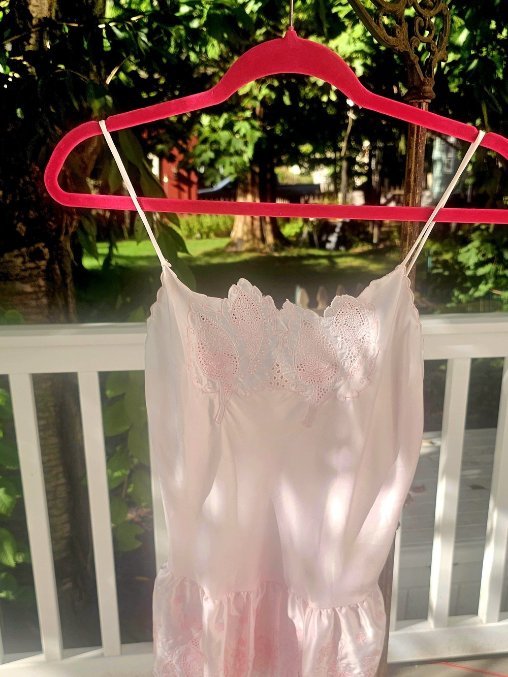 Victoria's Secret Pink Vintage Y2K White & Gold Label Cami
